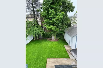 30 Knox Avenue, Cliffside Park, NJ 07010 - Photo 13