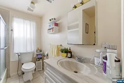 270 Westervelt Place, Lodi, NJ 07644 - Photo 13