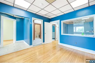 6702 Bergenline Avenue 2 #2, West New York, NJ 07093 - Photo 11
