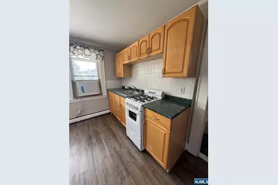 170 Laurel Avenue 3 #3, Kearny, NJ 07032 - Photo 9