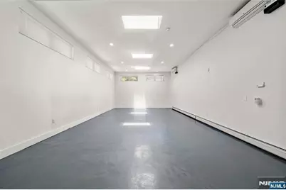 1095 Palisade Avenue, Fort Lee, NJ 07024 - Photo 23