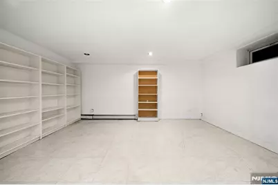 1095 Palisade Avenue, Fort Lee, NJ 07024 - Photo 31