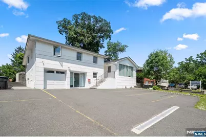 1095 Palisade Avenue, Fort Lee, NJ 07024 - Photo 1