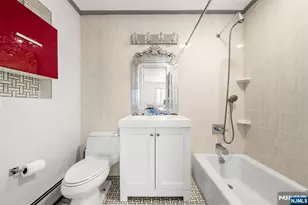 1095 Palisade Ave, Fort Lee, NJ 07024 - Photo 15