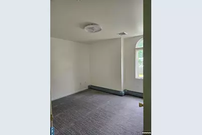 27 Glendale, Hillsdale, NJ 07642 - Photo 7