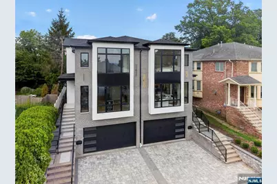 156 Morningside Lane, Palisades Park, NJ 07650 - Photo 7