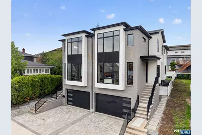 156 Morningside Lane, Palisades Park, NJ 07650 - Photo 3