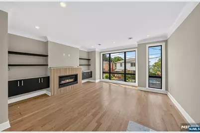 156 Morningside Lane A #A, Palisades Park, NJ 07650 - Photo 5