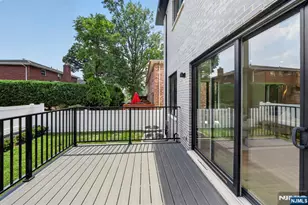 156 Morningside Ln B, Palisades Park, NJ 07650 - Photo 17