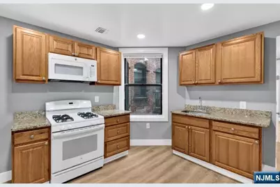 220 3rd Street 15 #15, Passaic, NJ 07055 - Photo 3