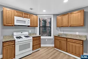 220 3rd Street 15, Passaic, NJ 07055 - Photo 3