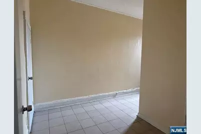 413 Frank E Rodgers Boulevard 2 #2, Harrison, NJ 07029 - Photo 5