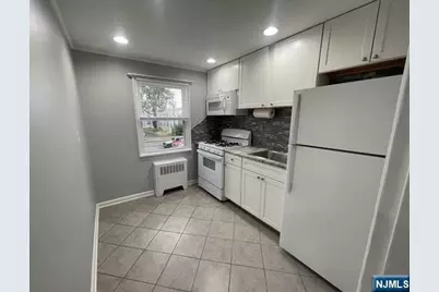 74 Hastings Avenue B #B, Rutherford, NJ 07070 - Photo 7