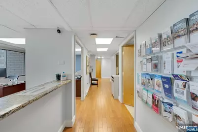 150 Overlook Avenue 1 #1, Hackensack, NJ 07601 - Photo 9