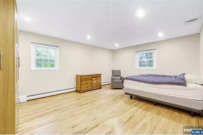 99 Lambert Place, Paramus, NJ 07652 - Photo 17
