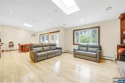 99 Lambert Place, Paramus, NJ 07652 - Photo 7