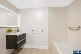 545 Palisade Ave 2, Jersey City, NJ 07307 - Photo 15