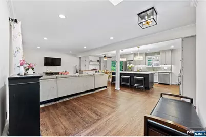 64 Grandview Drive, Haledon, NJ 07508 - Photo 7