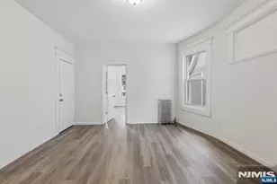 19 Nassau Pl, East Orange, NJ 07018 - Photo 5