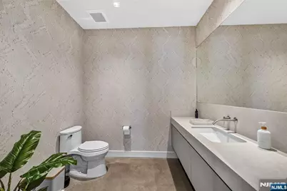 480 Sylvan Avenue, Englewood Cliffs, NJ 07632 - Photo 35