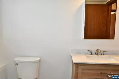 28 Elmhurst Street 1 #1, Elmwood Park, NJ 07407 - Photo 21