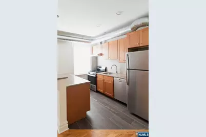 855 Broad Avenue 45 #45, Ridgefield, NJ 07657 - Photo 3