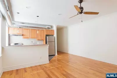 855 Broad Avenue 45 #45, Ridgefield, NJ 07657 - Photo 9