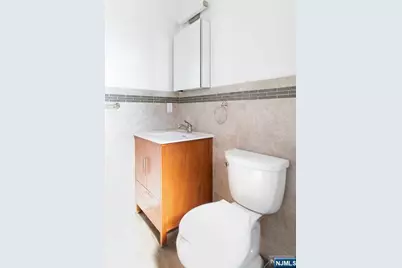 855 Broad Avenue 45 #45, Ridgefield, NJ 07657 - Photo 17