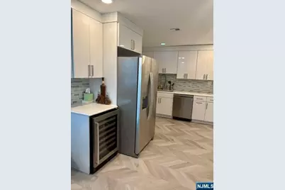 310 Passaic Avenue 306 #306, Harrison, NJ 07029 - Photo 5