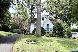 506 Smith Pl, Ridgewood, NJ 07450 - Photo 1