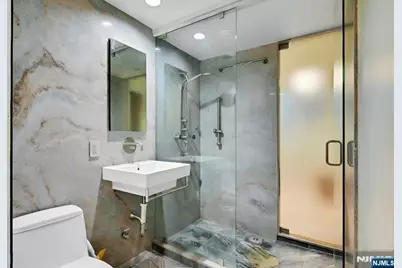 3 Horizon Road 1030 / 1033 #1030 / 1033, Fort Lee, NJ 07024 - Photo 11
