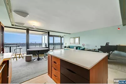 3 Horizon Road 1030 / 1033 #1030 / 1033, Fort Lee, NJ 07024 - Photo 7