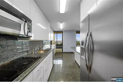 200 Winston Drive 718 #718, Cliffside Park, NJ 07010 - Photo 5