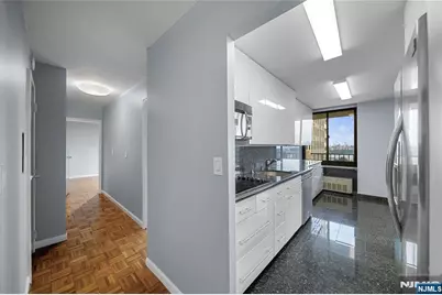 200 Winston Drive 718 #718, Cliffside Park, NJ 07010 - Photo 9