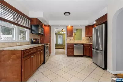 10 Wendy Terrace, Garfield, NJ 07026 - Photo 21