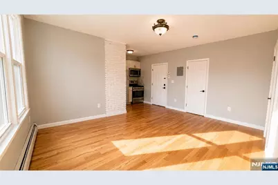 305 Cator Avenue 101 #101, Jersey City, NJ 07305 - Photo 5