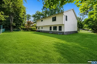 30 Beverly Road, Glen Rock, NJ 07452 - Photo 3