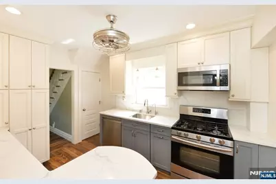 111 Cresskill Avenue, Dumont, NJ 07628 - Photo 9