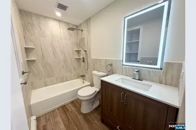 35 Claremont Avenue 2 #2, Montclair, NJ 07042 - Photo 5