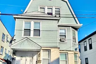 13 Windsor St, Kearny, NJ 07032 - Photo 1
