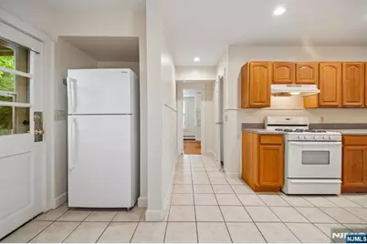 29 Brookfield Road 1st Fl #1st fl, Montclair, NJ 07043 - Photo 17
