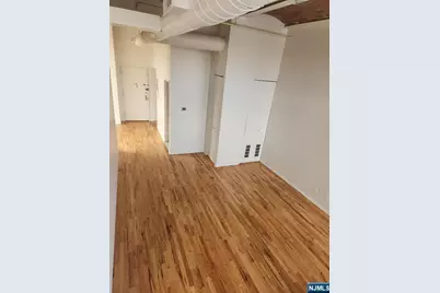 840 River 301 #301, Edgewater, NJ 07020 - Photo 3
