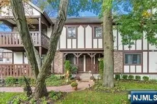 909 Thoreau Ct 909, Mahwah, NJ 07430 - Photo 1