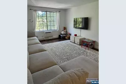 909 Thoreau Court 909 #909, Mahwah, NJ 07430 - Photo 7
