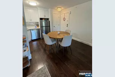 909 Thoreau Court 909 #909, Mahwah, NJ 07430 - Photo 7