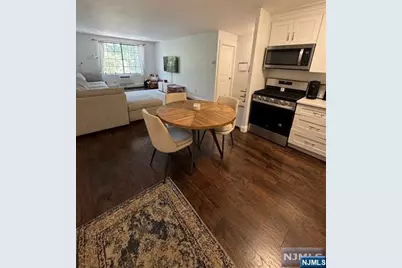 909 Thoreau Court 909 #909, Mahwah, NJ 07430 - Photo 5
