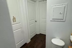 909 Thoreau Ct 909, Mahwah, NJ 07430 - Photo 3
