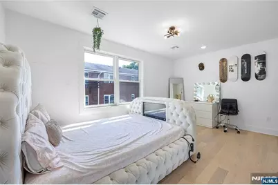 203 Queen Anne Road, Bogota, NJ 07603 - Photo 17