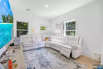 203 Queen Anne Road, Bogota, NJ 07603 - Photo 5