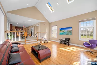 683 Victoria Avenue, Paramus, NJ 07652 - Photo 11